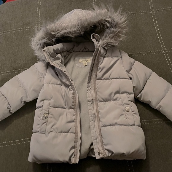 Jessica Simpson infants coat. Size: 18 months. - Picture 2 of 3